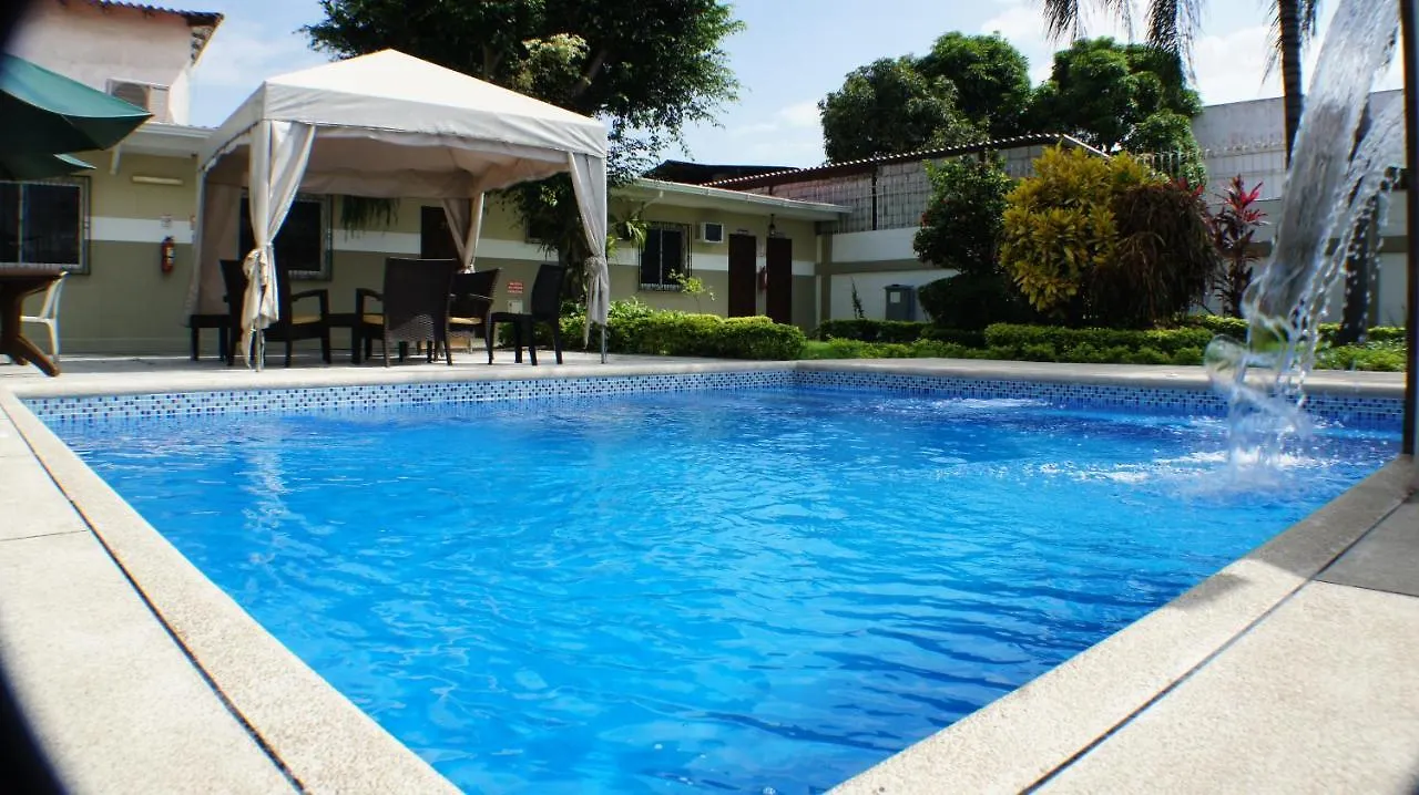 Urdesa Suites Hotel جواياكيل