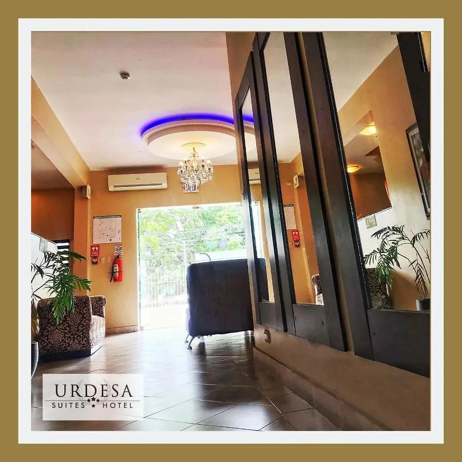 Urdesa Suites Hotel جواياكيل 3*,  الإكوادور