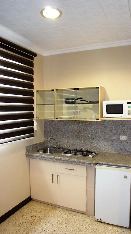Urdesa Suites Hotel Guayaquil 3*,  Ecuador