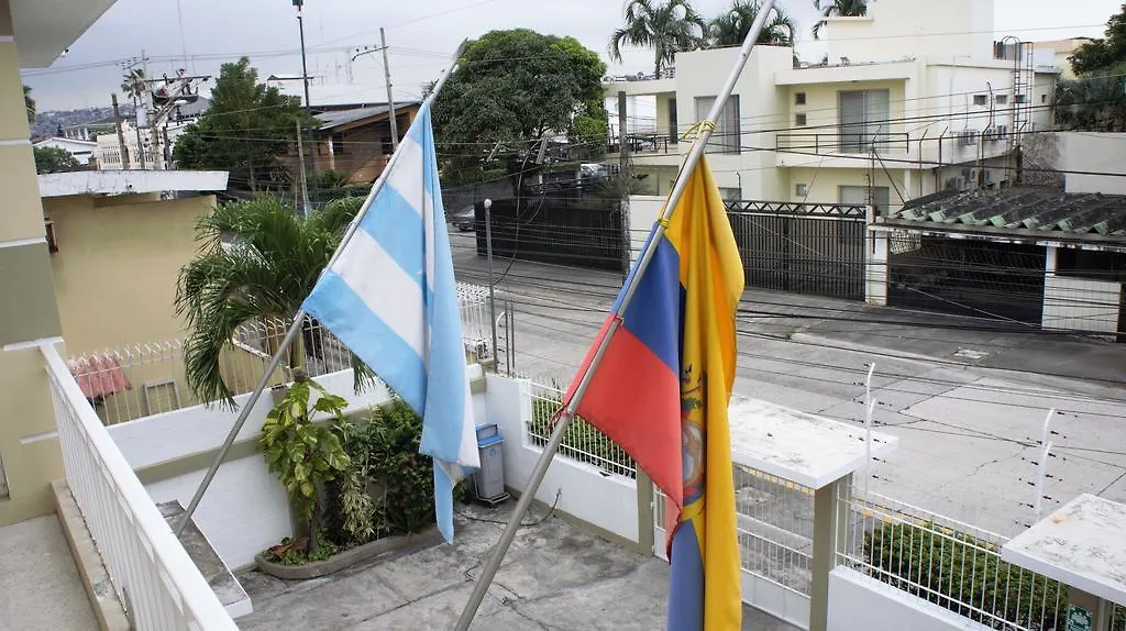 Urdesa Suites Hotel Guayaquil 3*,  Ecuador