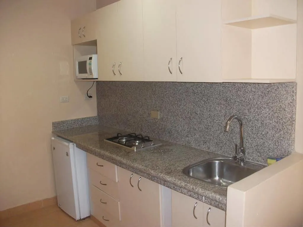 Urdesa Suites Hotel Guayaquil 3*,