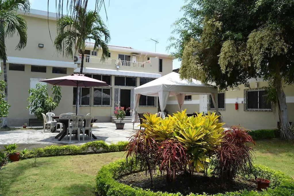 Urdesa Suites Hotel Guayaquil